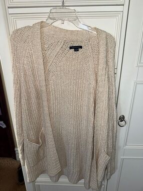 American Eagle Outfitters Cream Cardigan M